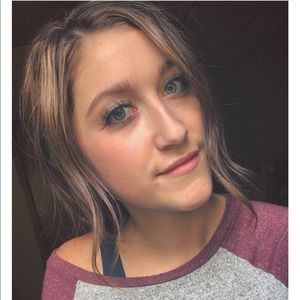 Meet your Posher, Courtney